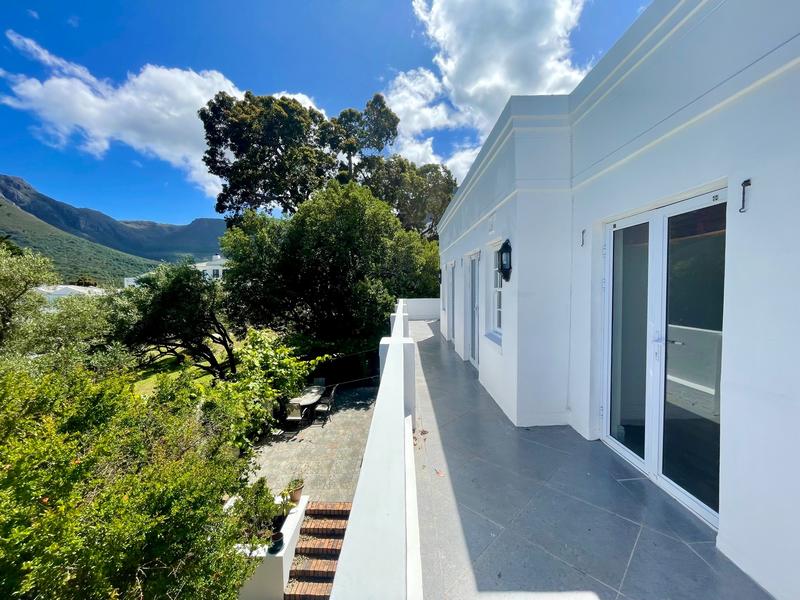 4 Bedroom Property for Sale in North Oaks Western Cape